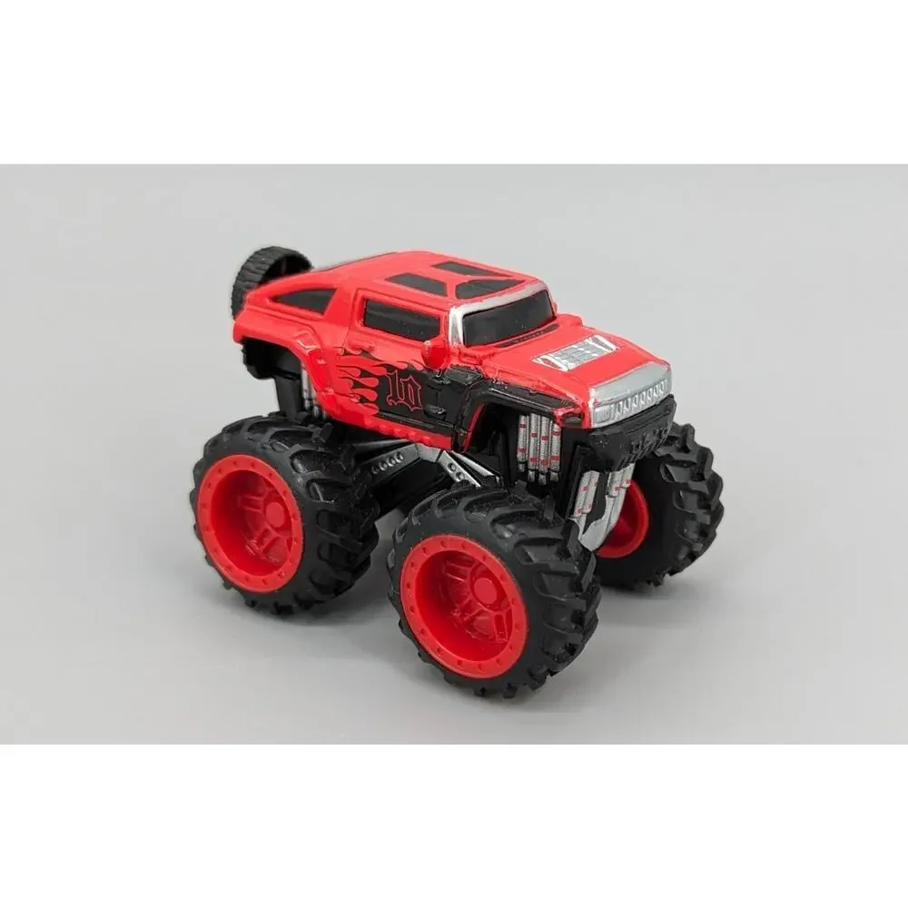 Maisto Diecast 4x4 Monster Trucks Black Road to the Grave & Red Dirt Demons 1/64